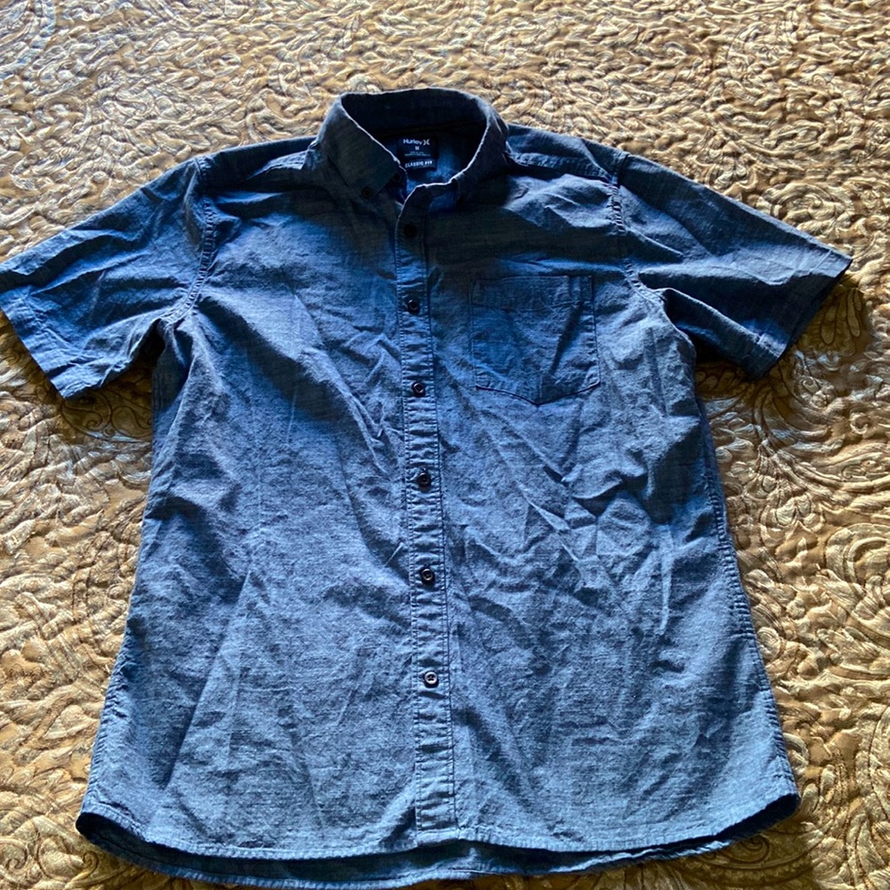 Hurley mens blue short sleeved button front classic fit shirt Sz M